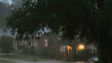 Parte de Oklahoma City sufrió inundaciones extremas después del paso de múltiples tornados por el centro del estado el 31 de mayo de 2013.