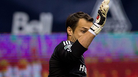 Fagúndez y  Saer Sene anotan en el partido donde Revolution de Nueva Inglaterra goleó 5-0 sobre al dos veces defensor de la MLS, el Galaxy de Los Angeles.