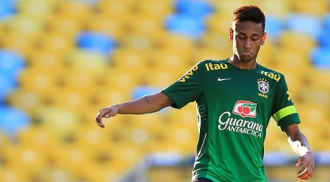 El extremo del club italiano AC Milán declaró que no se negaría a fichar con el club "alvinegro", sin embargo, indicó que no ha recibido propuesta alguna.