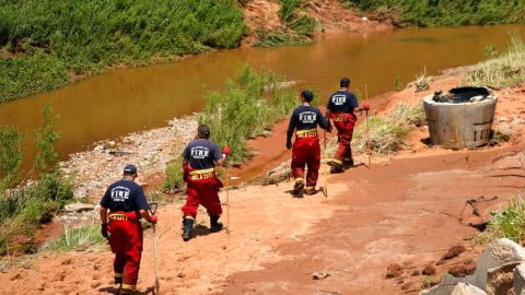 Las autoridades retomaron las operaciones de búsqueda y rescate de las víctimas.