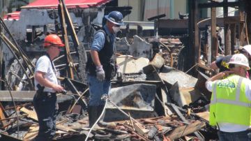 Los restos del hotel Southwest Inn, en Houston, en cuyo incendio murieron cuatro bomberos.