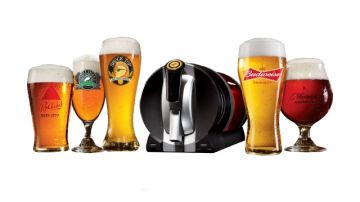 Anheuser Busch vende Budweiser, Stella Artois, así como la cerveza Corona fuera de Estados Unidos.