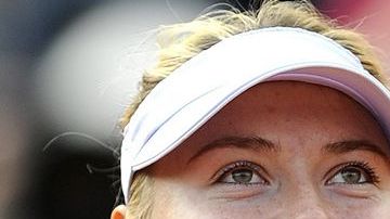Sharapova sufrió ante la bielorrusa Azarenka.