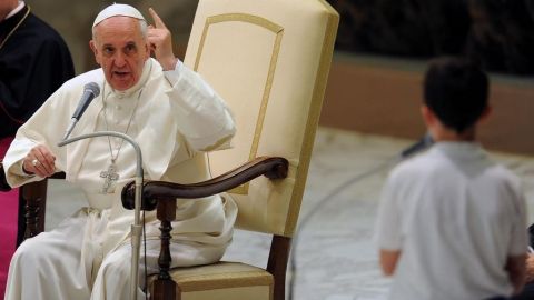 El Papa respondió una a una las preguntas de los pequeños.