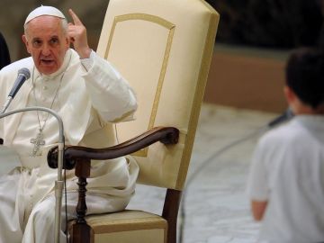 El Papa respondió una a una las preguntas de los pequeños.