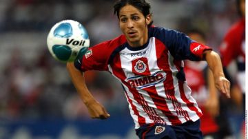 Édgar Solís está en riesgo de perderse el próximo Torneo Apertura por la delicada lesión que sufre en la rodilla izquierda.