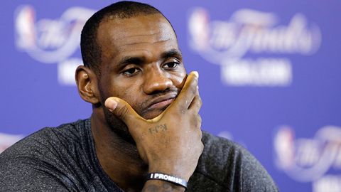 LeBron siempre antepone a su equipo