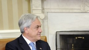 El presidente Barack Obama (d) se reunió con su homólogo chileno, Sebastián Piñera (i), en el despacho Oval de la Casa Blanca, el pasado 5 de junio.
