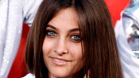 Paris Jackson se hizo varios cortes en su muñeca e ingerió un número indeterminado de analgésicos.