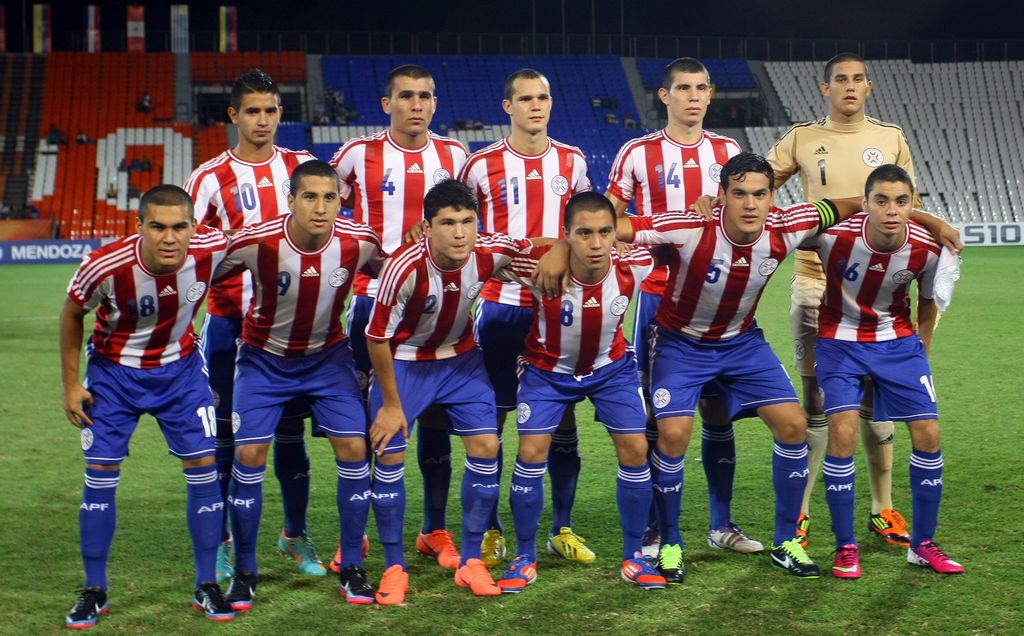 Imagen de archivo de los jugadores de Paraguay previo por el Campeonato Sudamericano Sub'20. EFE/Archivo