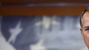 El presidente de la Cámara de Representantes, el republicano John Boehner, se dirige a los medios de comunicación durante una rueda de prensa.