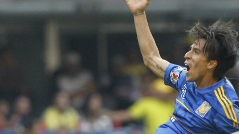 El mediocampista argentino Lucas Lobos asegura que van por la Liga y la Copa en el próximo torneo