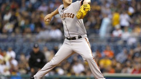 Matt Cain admitió apenas dos imparables en seis entradas de trabajo.