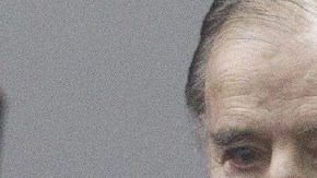 Carlos Menem fue sentenciado a  siete años en prisión.