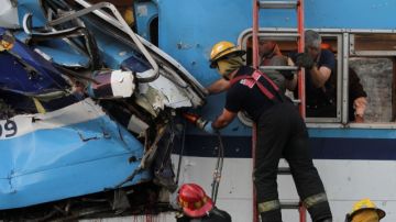 Al menos tres personas murieron y 155 resultaron heridas en el incidente ocurrido ayer en la zona de Castelar, Argentina.