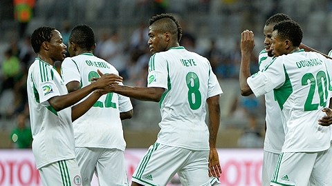 Nigeria no tuvo piedad y goleó 6 - 1 a Tahití.