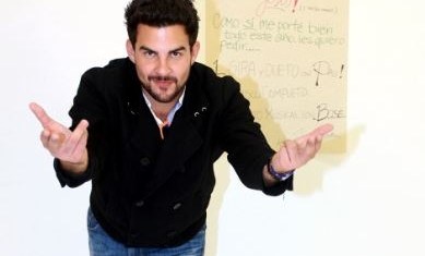Bazúa confirmó que mantiene una relación con Paulina Rubio aunque nada formal.