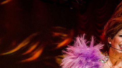 Gloria Trevi también hará un twitcam al finalizar el primer capítulo.