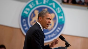 El presidente Barack Obama da un discurso en el Belfast Waterfront Hall.
