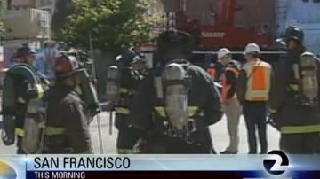 Siete trabajadores de la construcción y un bombero sufrieron lesiones leves en un incendio en un edificio en construcción del Hospital General de San Francisco.