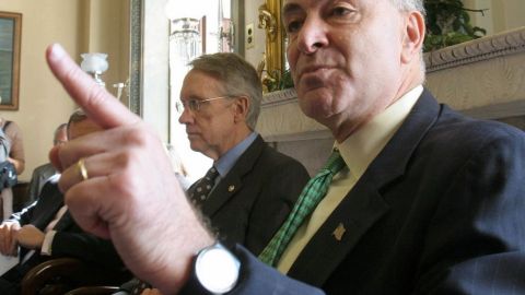 El senador Charles Schumer sostuvo que la reforma migratoria creará empleos.