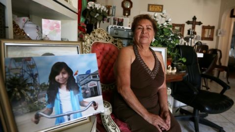 Juanita Chávez ha cuidado de su nieta Victoria (en la foto) desde que tenía 3 años.