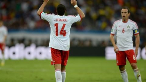 Javier "Chicharito" Hernández consiguió un doblete en el triunfo 2-1 de México sobre Japón