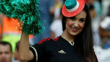 La afición mexicana apoya con todo al Tricolor en el estadio Mineirao
