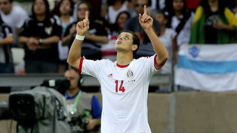 Javier Hernández consiguió un doblete en el triunfo 2-1 sobre Japón