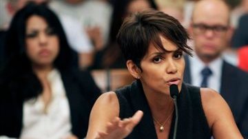 La actriz está en contra de los fotógrafos que buscan la foto de la vida íntima de las celebridades.