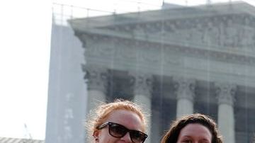 Las lágrimas y los vítores de alegría de cientos de personas fueron protagonistas este miércoles en las escalinatas de la Corte Suprema de Justicia.