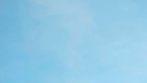 Expertos aseguran que ahora los inmigrantes indocumentados casados con un ciudadano de su mismo sexo se pueden beneficiar de las leyes.