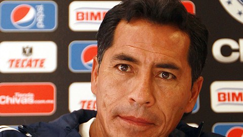 Benjamín Galindo, entrenador del Club Guadalajara.