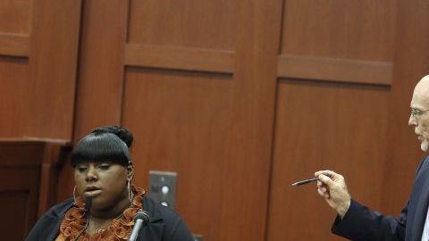 El abogado de la defensa Don West interroga a la testigo Rachel Jeantel.