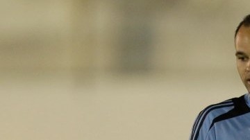 Andrés Iniesta, durante el entrenamiento de este viernes de la selección española, en Río de Janeiro