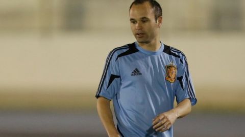 Andrés Iniesta, durante el entrenamiento de este viernes de la selección española, en Río de Janeiro