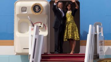 El Presidente y la Primera Dama abordaron el Air Force One la mañana del viernes.
