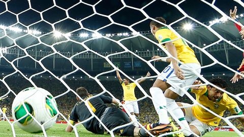 Arranca encuentro por el título de la Copa Confederaciones 2013.