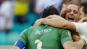 Azzurra, tercer lugar de la Confederaciones, venció a Uruguay.