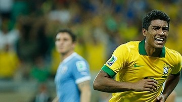 Paulinho, uno de los mejores jugadores de la Confederaciones.