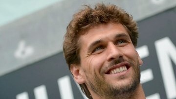 Fernando Llorente fue presentado con la Juventus