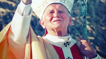 Una comisión de cardenales y obispos del Vaticano aprobaron  un milagro concedido por intercesión del Papa Juan Pablo II.