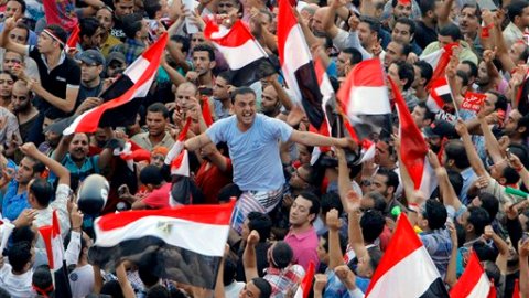 Miles de protestantes se reunieron en la plaza Tahrir para expulsar al presidente Morsi.