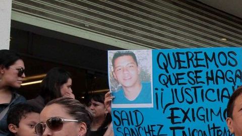 Familiares de los desaparecidos exigen que el caso sea resuelto.
