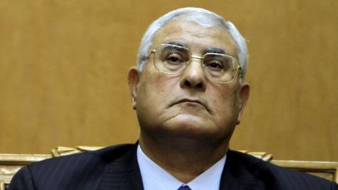 Adly Mansour, presidente interino, tomó acciones e hizo nombramientos.