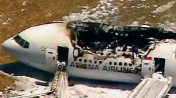 Expertos aseguraron que el avión ya tenía poco combustible y quizá ello contribuyó a que el fuego no haya sido mucho más explosivo.