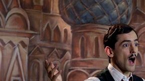 Oscar Jaenada, el español que dará vida a "Cantinflas" en la película biográfica.