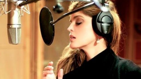 Ana Bárbara cantará "Yo soy la mujer".