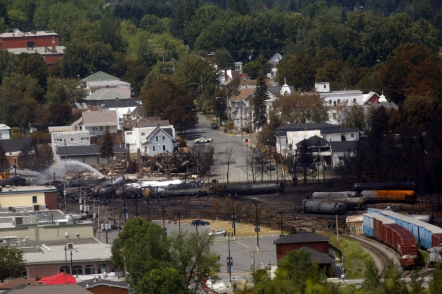 Vista del lugar donde un tren cargado de petróleo ha descarrilado y explotado el 6 de julio en  Lac-Mégantic, Quebec, Canadá.