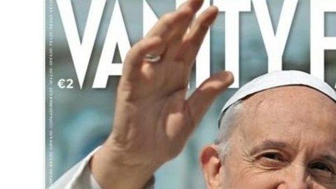 Portada de la edición italiana de la revista Vanity Fair con el Papa Francisco.